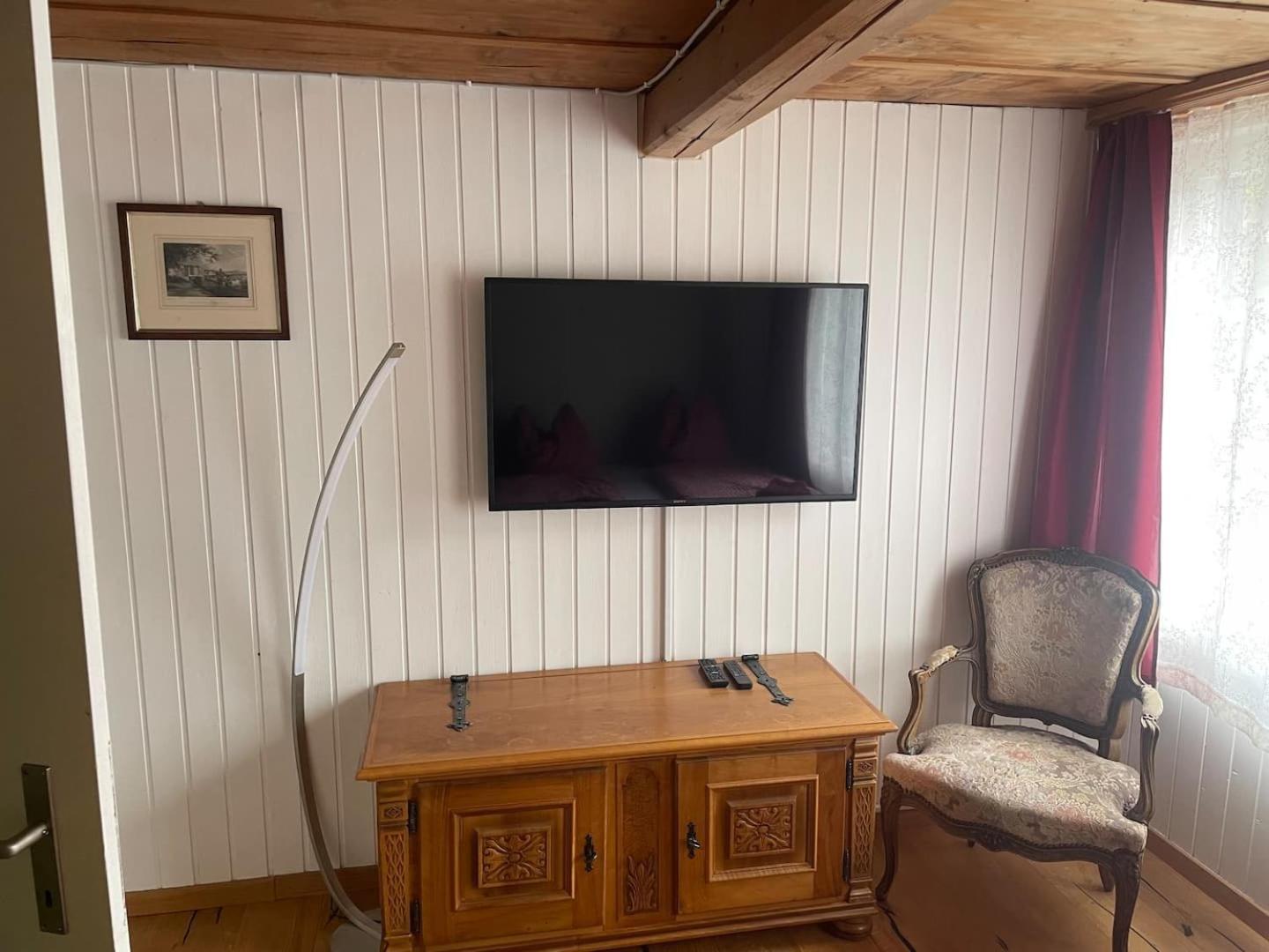 Charming Alpine Retreat By Apartments Capricorn Gsteigwiler Eksteriør billede